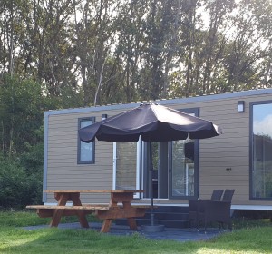 Ardoer camping De Reeenwissel 2 slaapkamer chalet.jpg